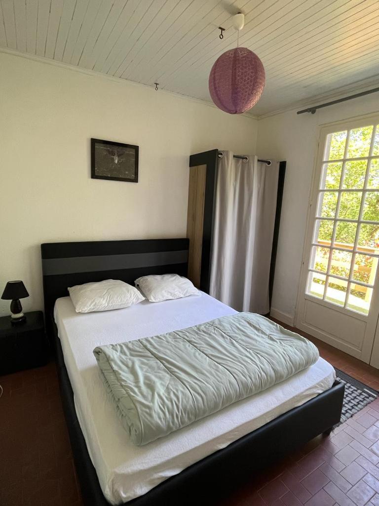 La Colline aux Chalets, Jaccuzi, Sauna Saint-Chamarand Esterno foto